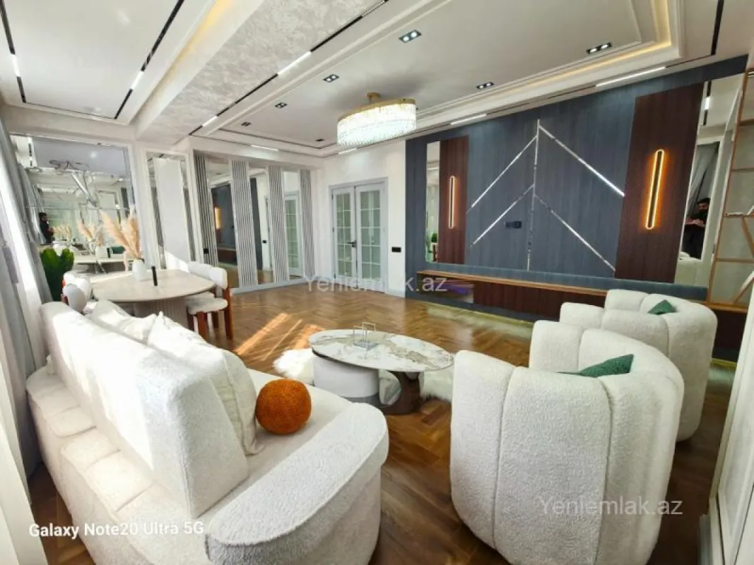 Satılır 4 otaqlı yeni tikili 186 m²