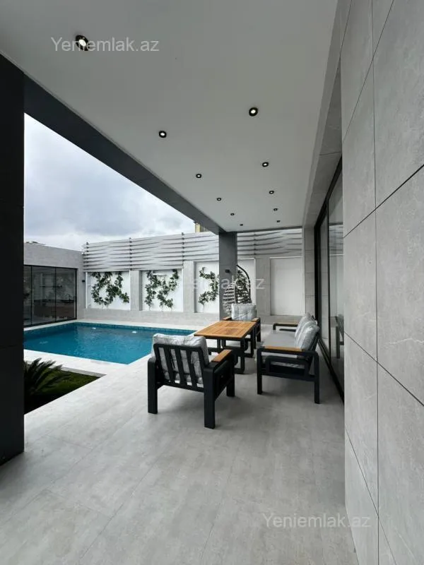 Satılır 5 otaqlı həyət evi 250 m²