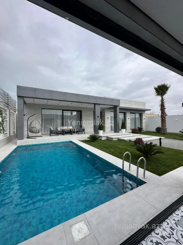 Satılır 5 otaqlı həyət evi 250 m²