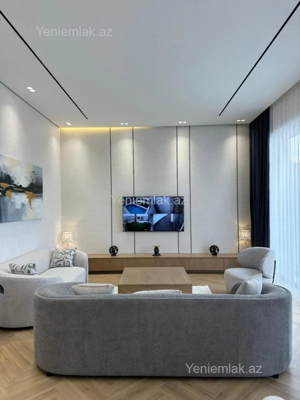 Satılır 5 otaqlı həyət evi 250 m²