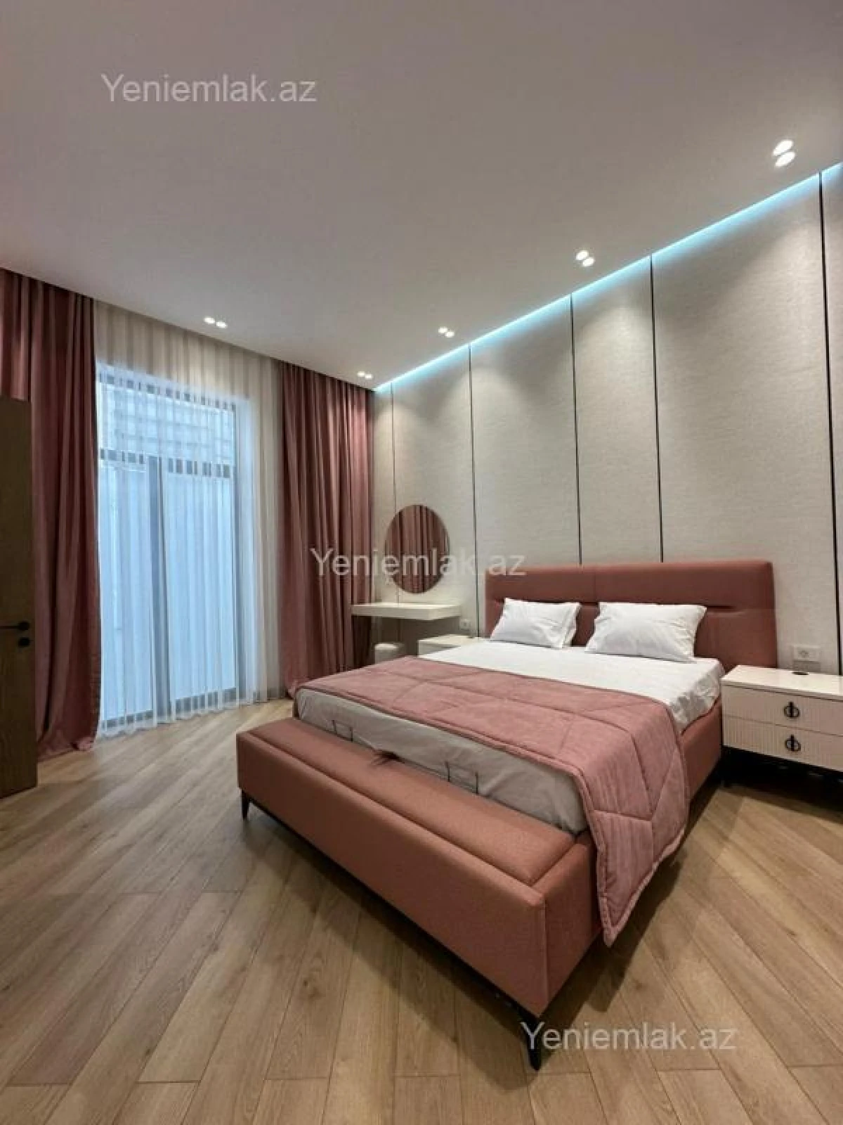 Satılır 5 otaqlı həyət evi 250 m²