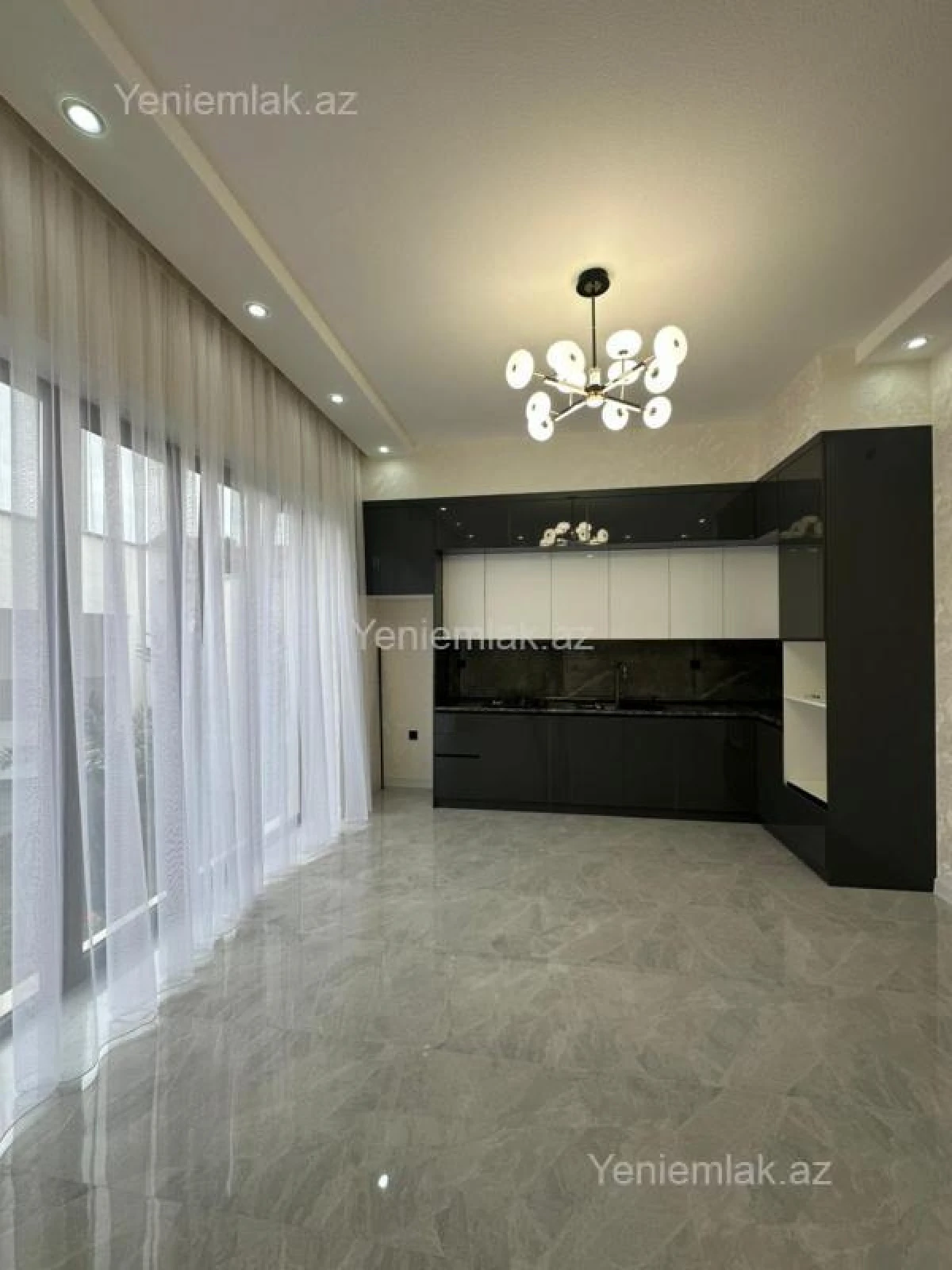 Satılır 4 otaqlı həyət evi 170 m²