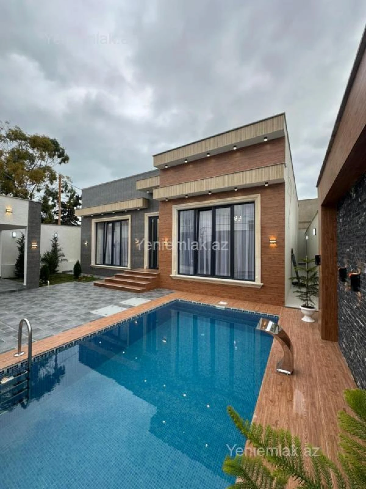 Satılır 4 otaqlı həyət evi 170 m²