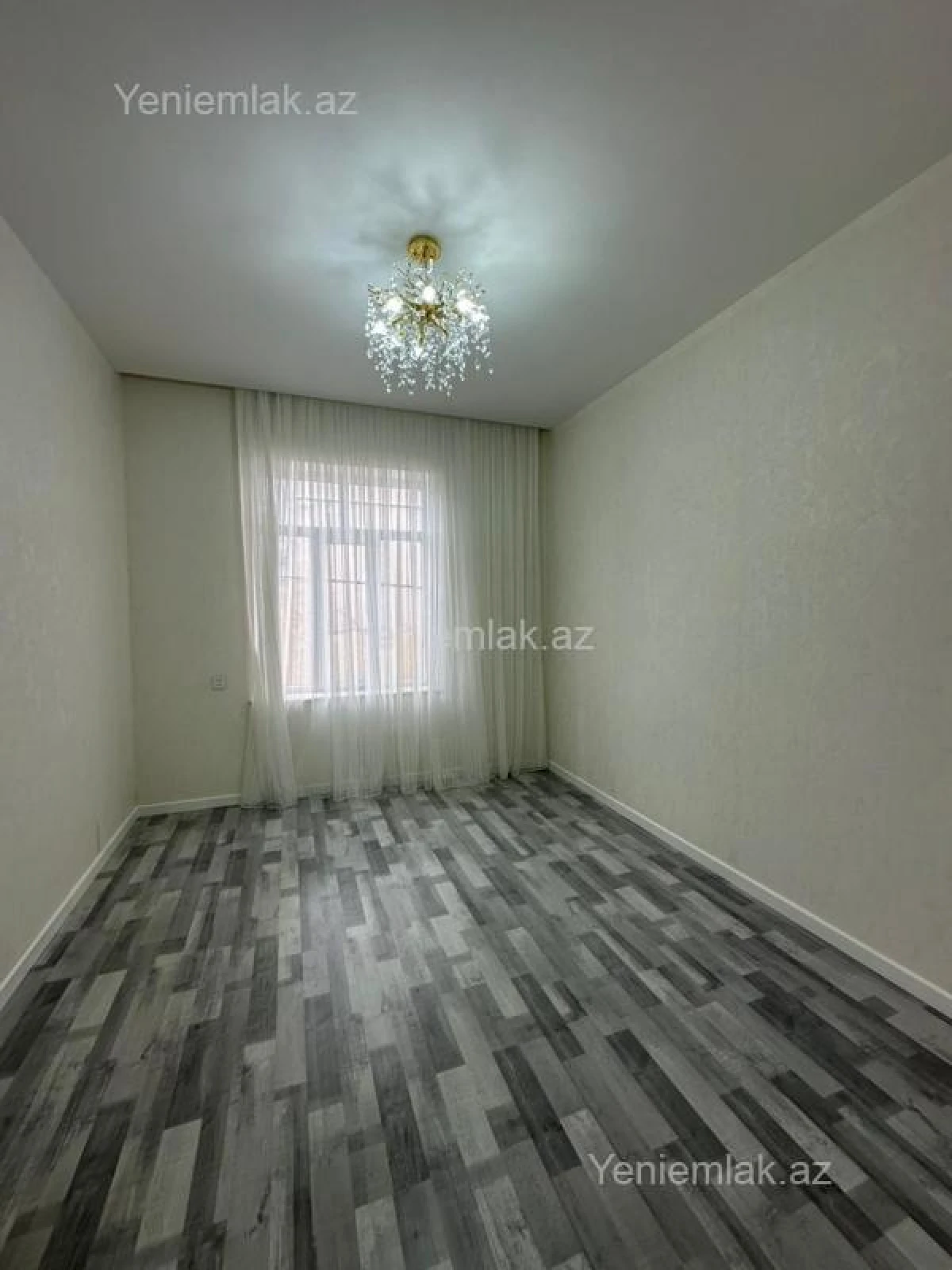 Satılır 5 otaqlı həyət evi 220 m²