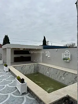 Satılır 5 otaqlı həyət evi 220 m²