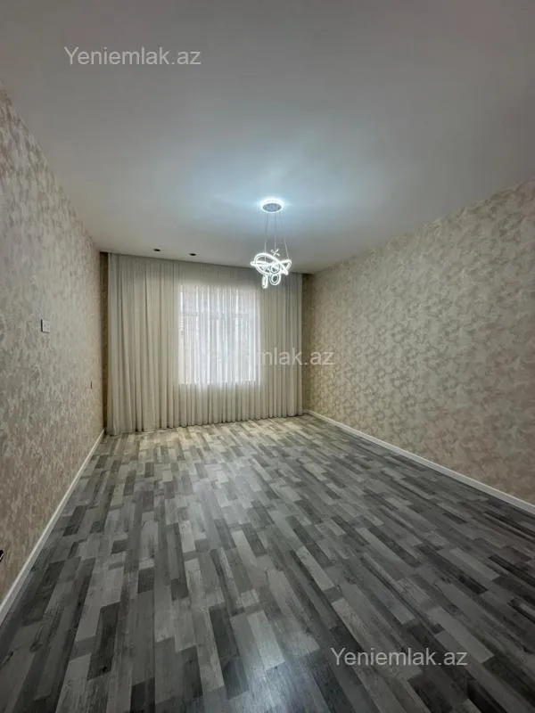 Satılır 5 otaqlı həyət evi 220 m²