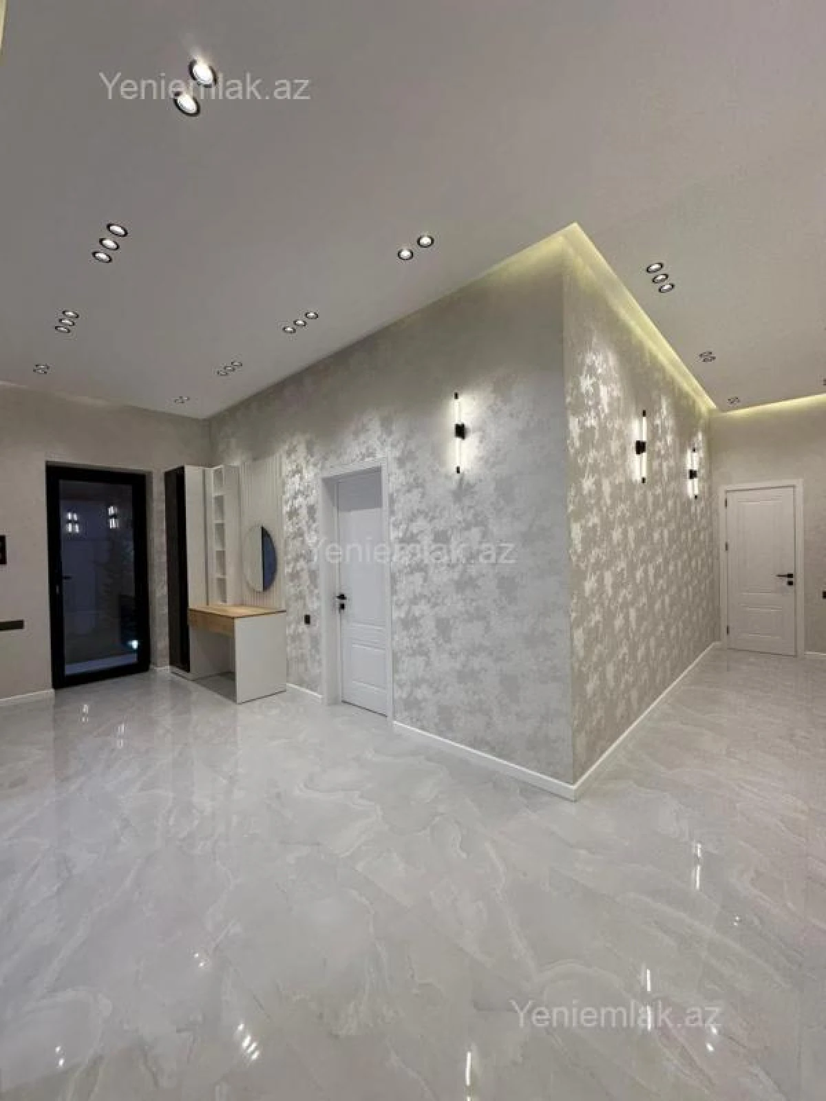 Satılır 4 otaqlı həyət evi 180 m²