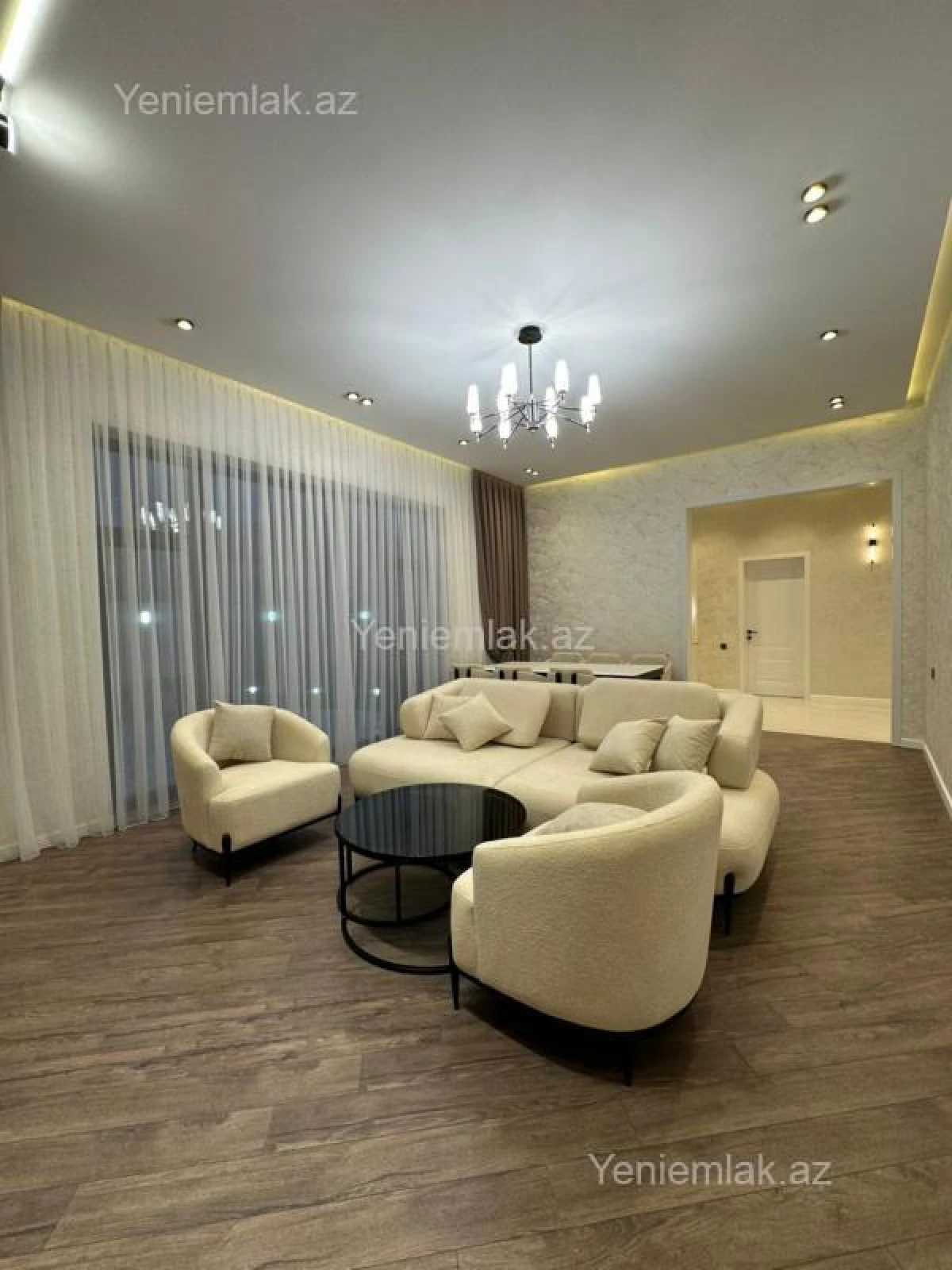 Satılır 4 otaqlı həyət evi 180 m²