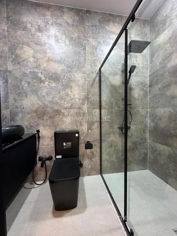 Satılır 4 otaqlı həyət evi 180 m²