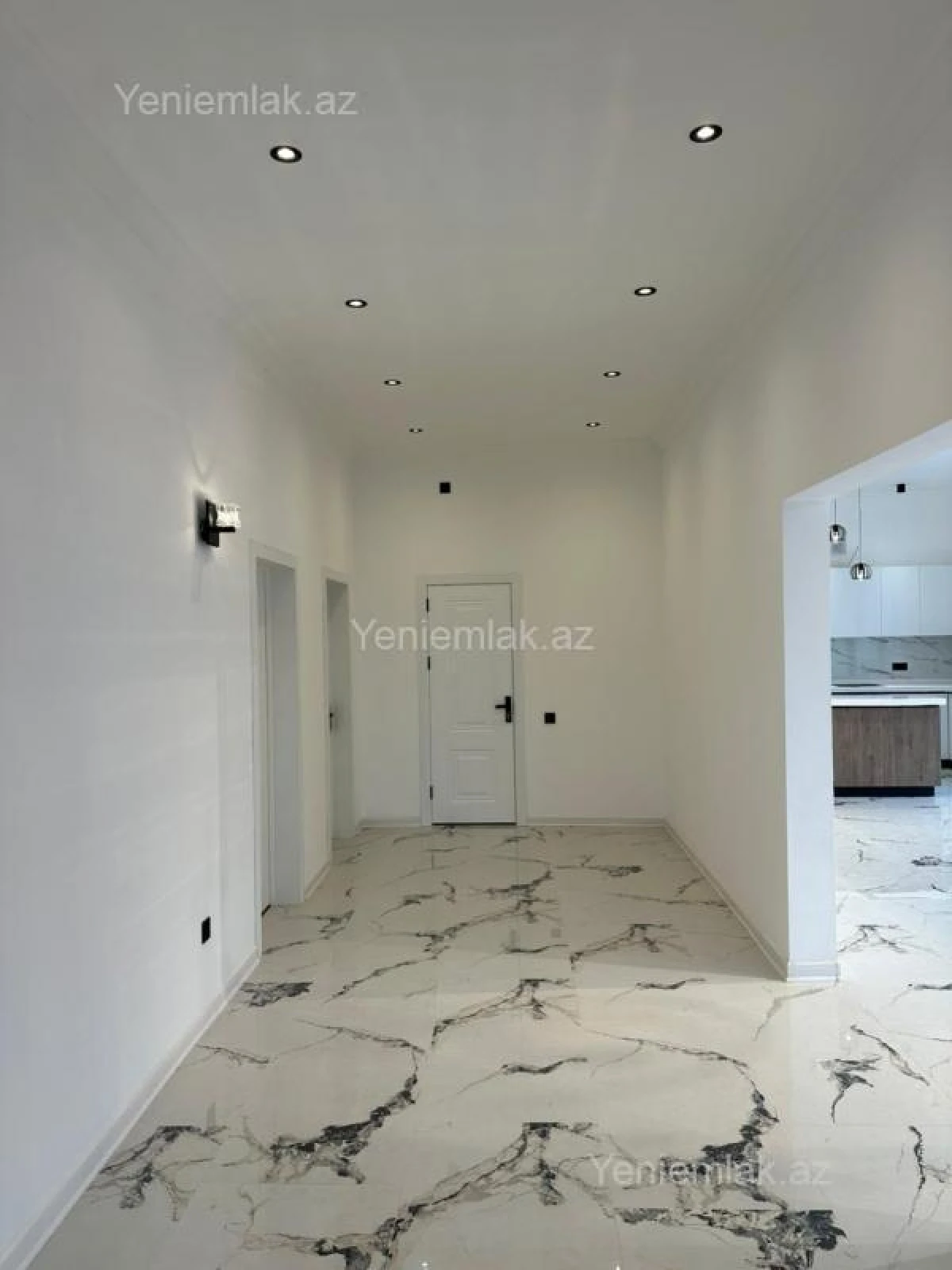 Satılır 4 otaqlı həyət evi 180 m²