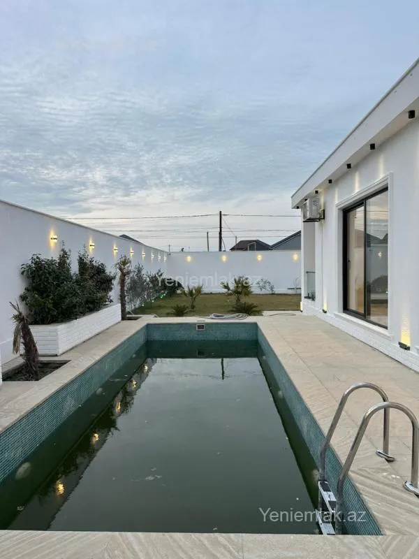 Satılır 4 otaqlı həyət evi 180 m²