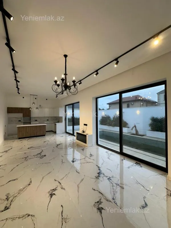 Satılır 4 otaqlı həyət evi 180 m²