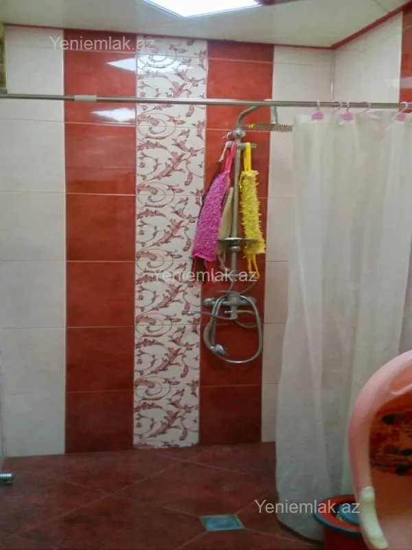 Satılır 2 otaqlı köhnə tikili 60 m²