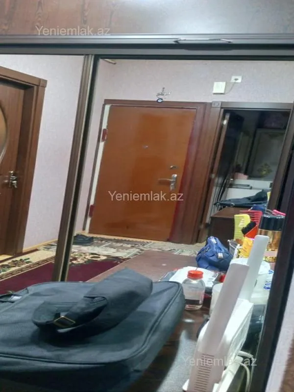 Satılır 2 otaqlı köhnə tikili 60 m²