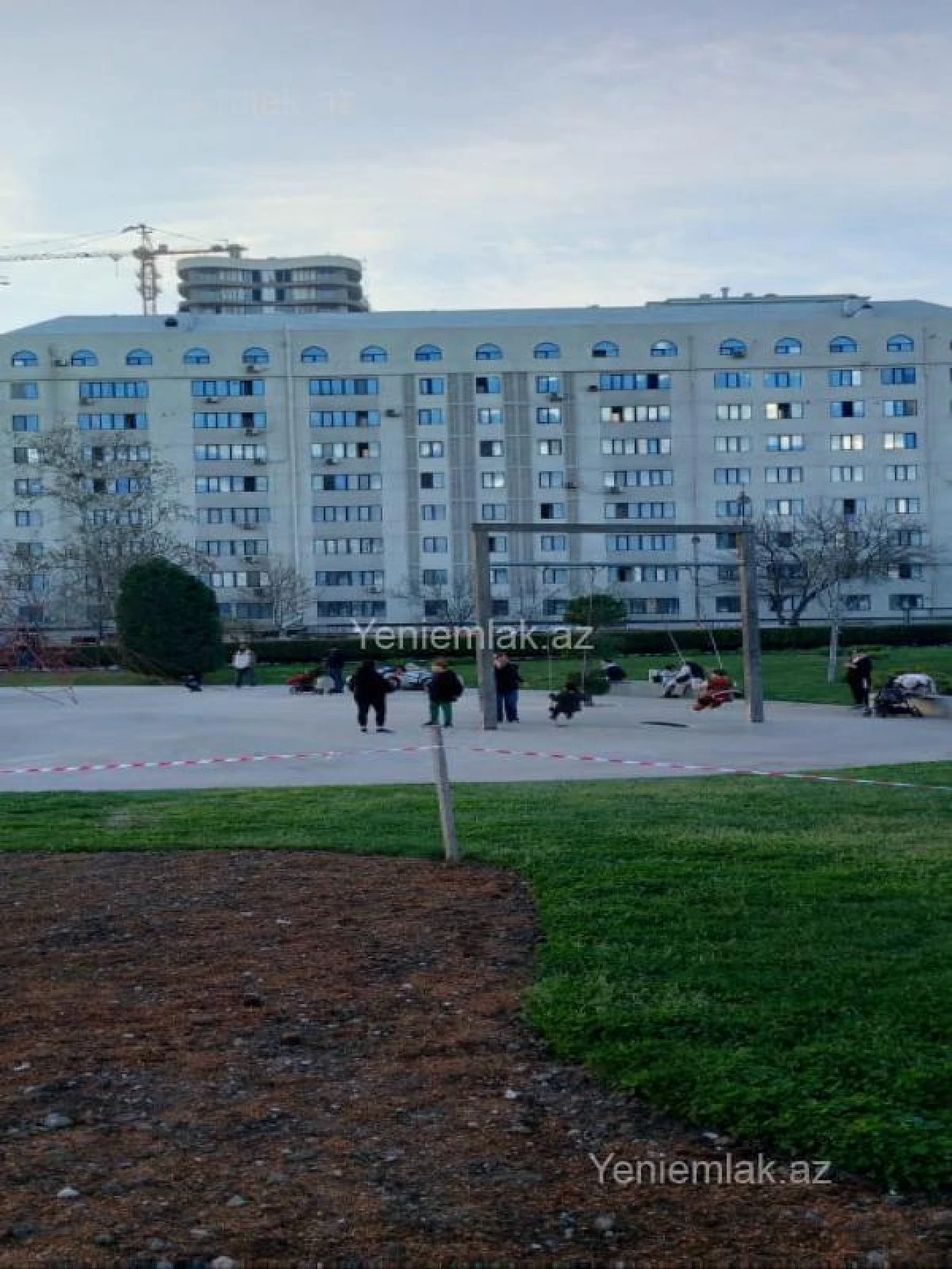 Satılır 2 otaqlı köhnə tikili 60 m²