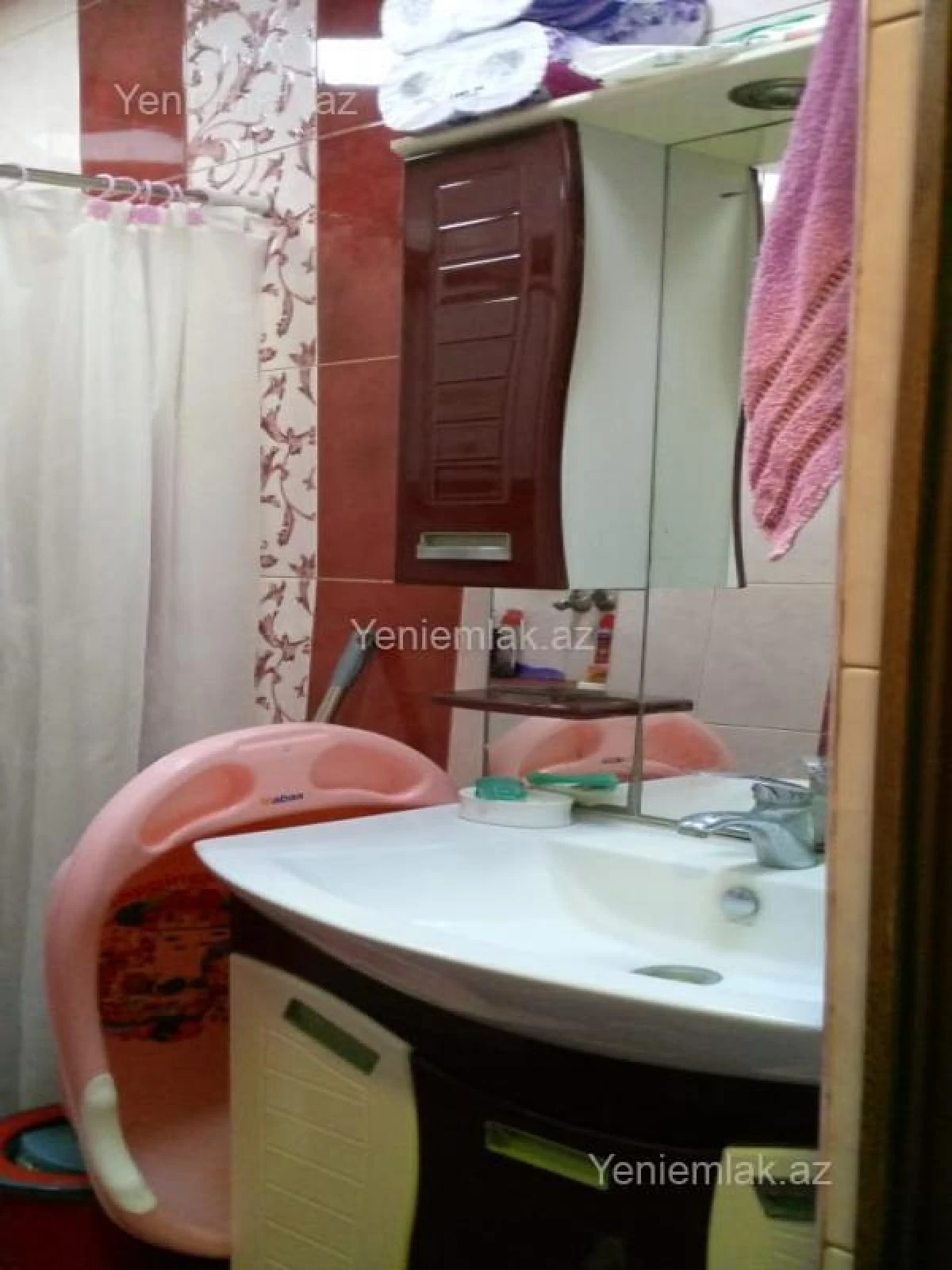 Satılır 2 otaqlı köhnə tikili 60 m²