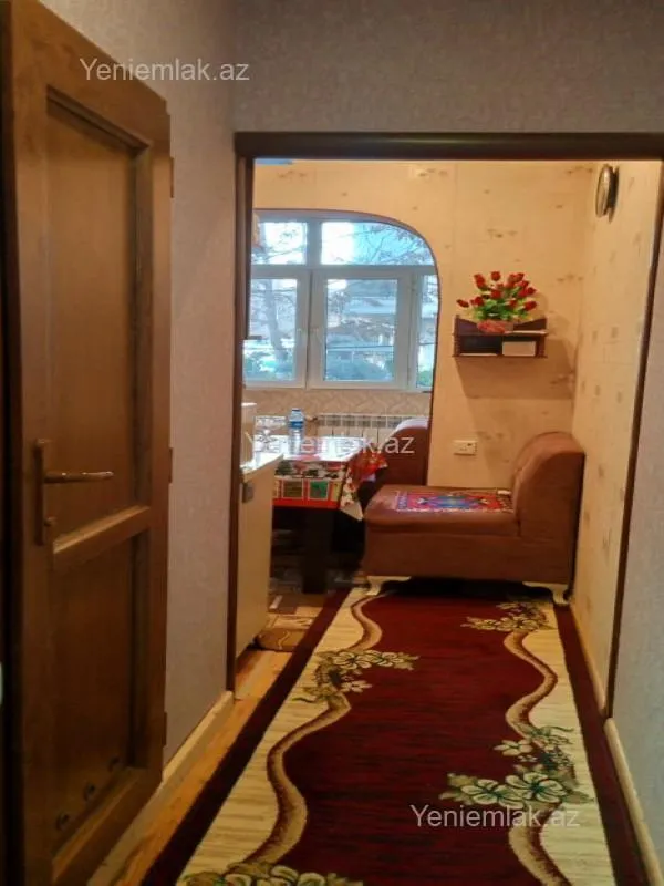 Satılır 2 otaqlı köhnə tikili 60 m²