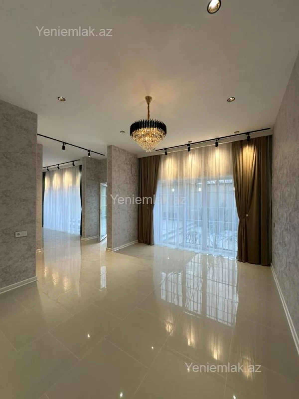 Satılır 4 otaqlı həyət evi 140 m²