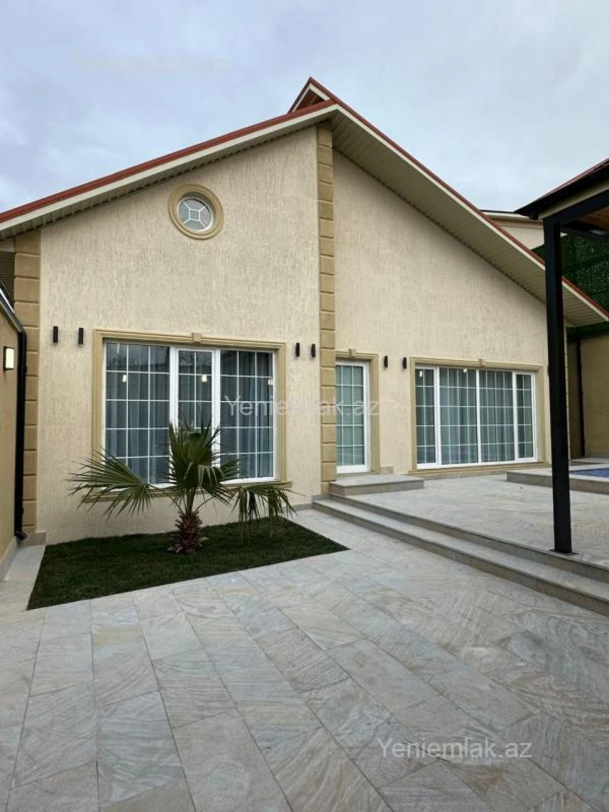 Satılır 4 otaqlı həyət evi 140 m²