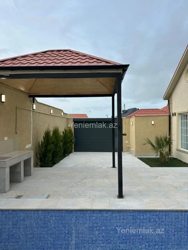 Satılır 4 otaqlı həyət evi 140 m²