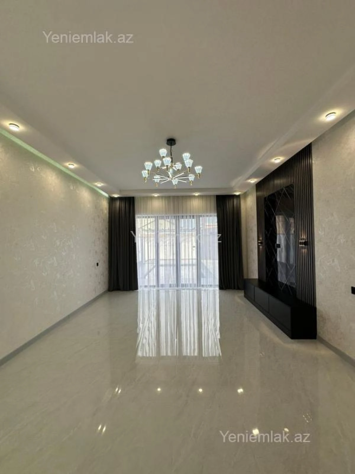 Satılır 4 otaqlı həyət evi 180 m²