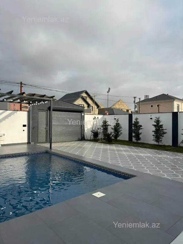 Satılır 4 otaqlı həyət evi 180 m²