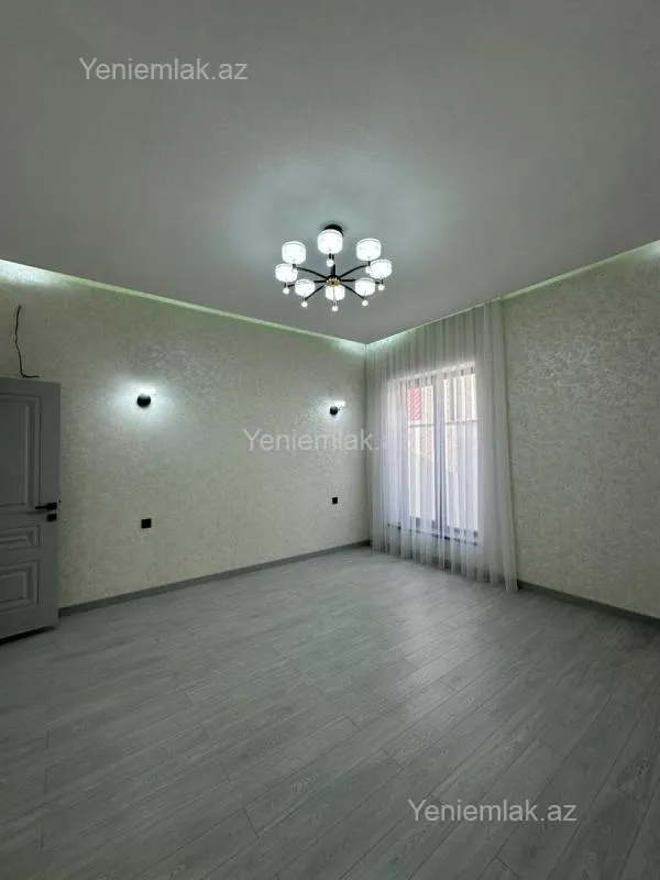 Satılır 4 otaqlı həyət evi 180 m²