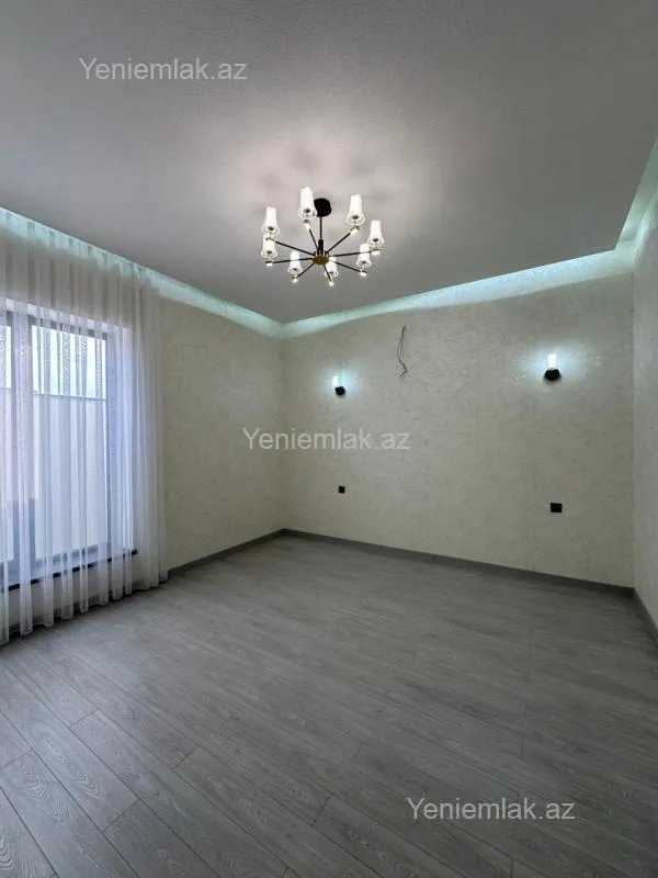 Satılır 4 otaqlı həyət evi 180 m²