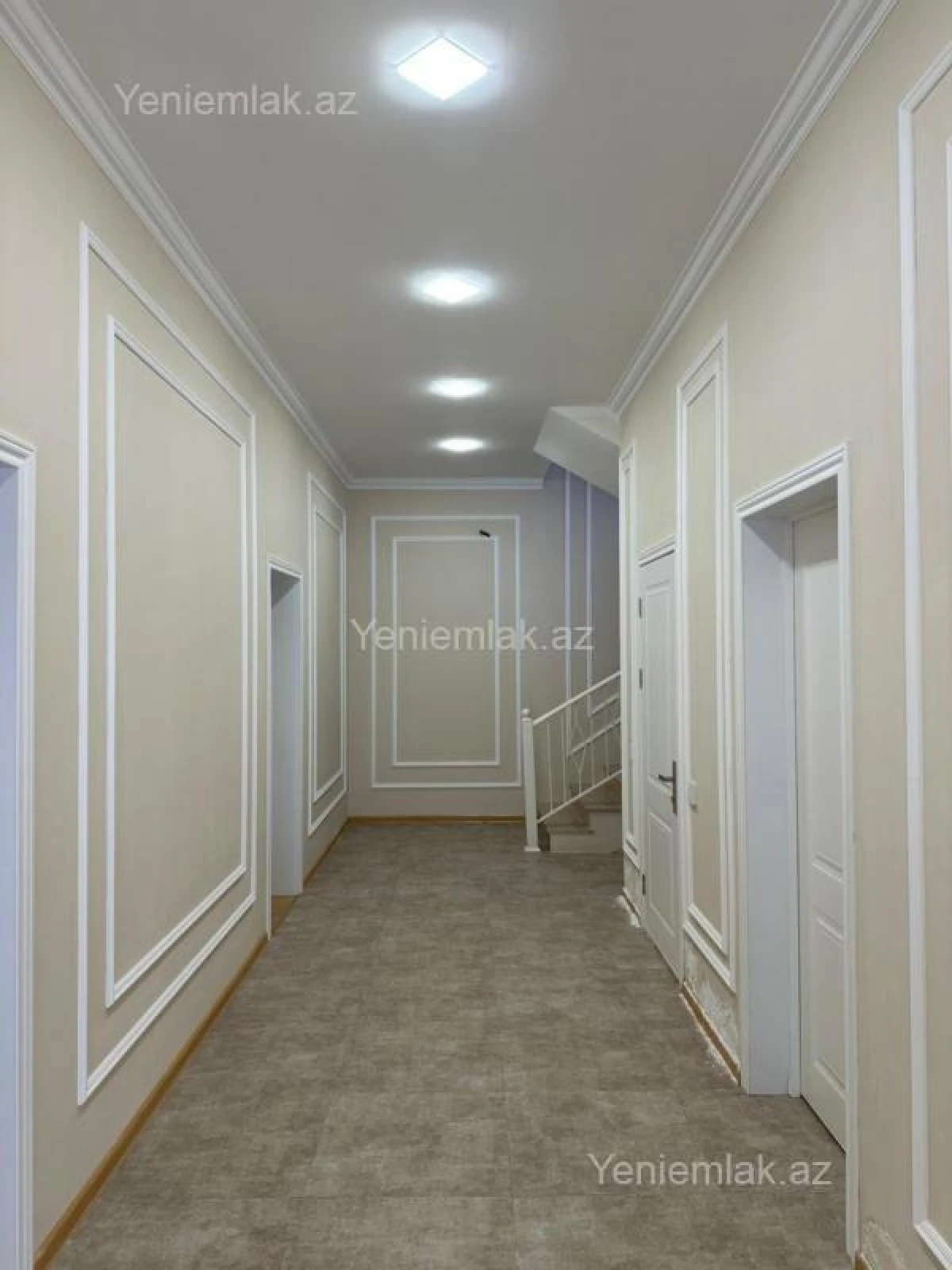 Satılır 5 otaqlı həyət evi 220 m²