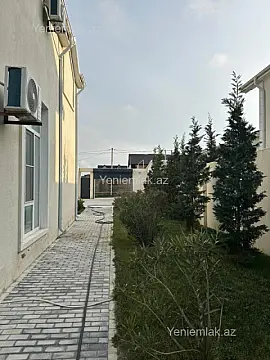 Satılır 5 otaqlı həyət evi 220 m²