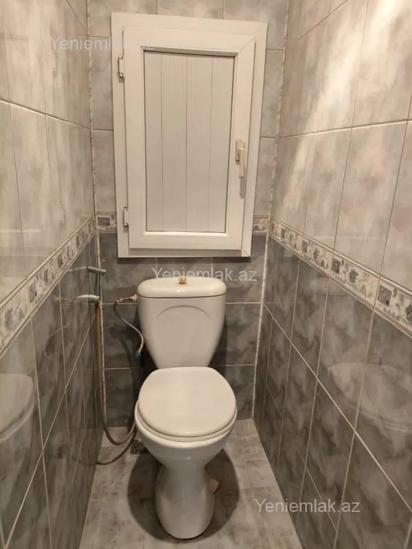 Satılır 2 otaqlı köhnə tikili 60 m²