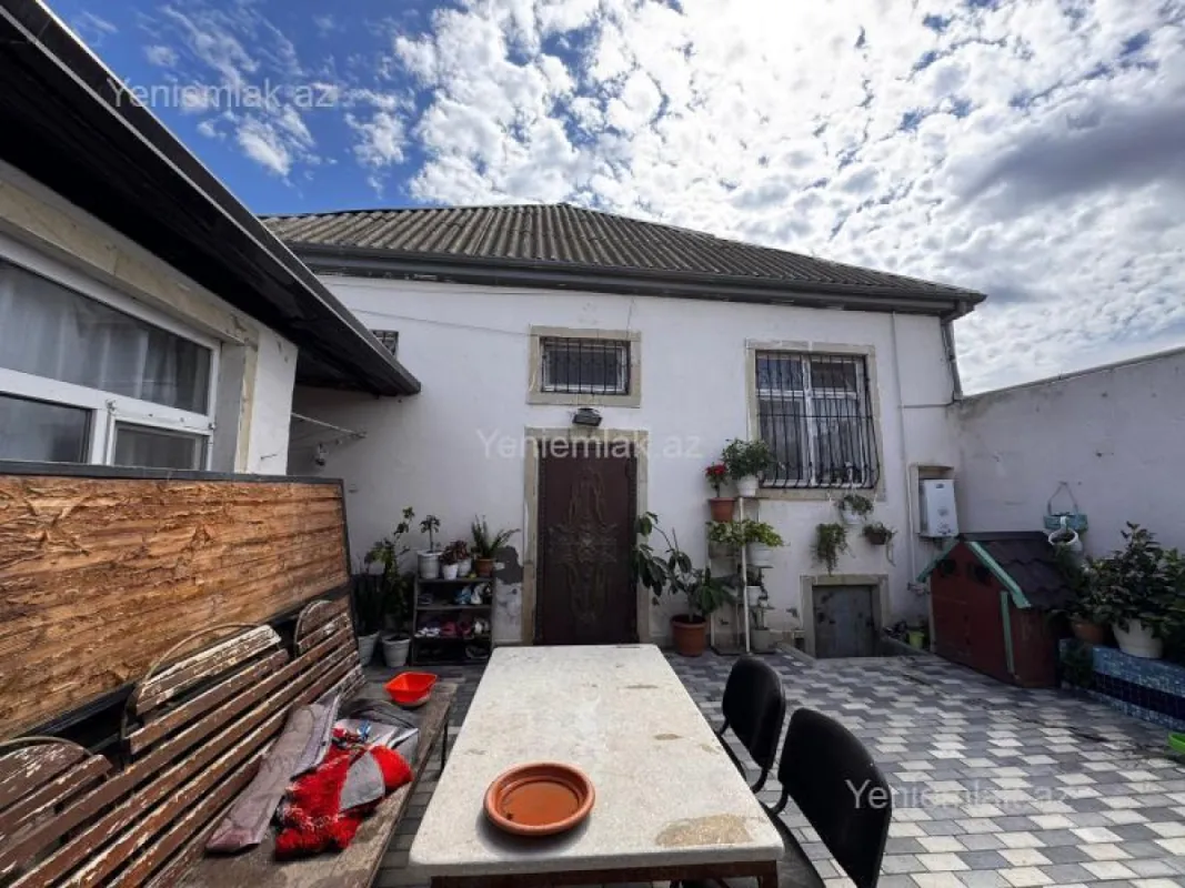 Satılır 3 otaqlı həyət evi 120 m²