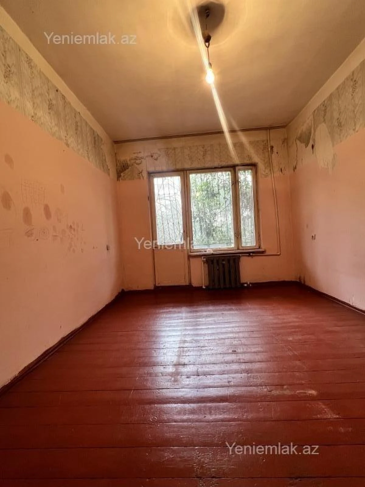 Satılır 4 otaqlı köhnə tikili 87 m²