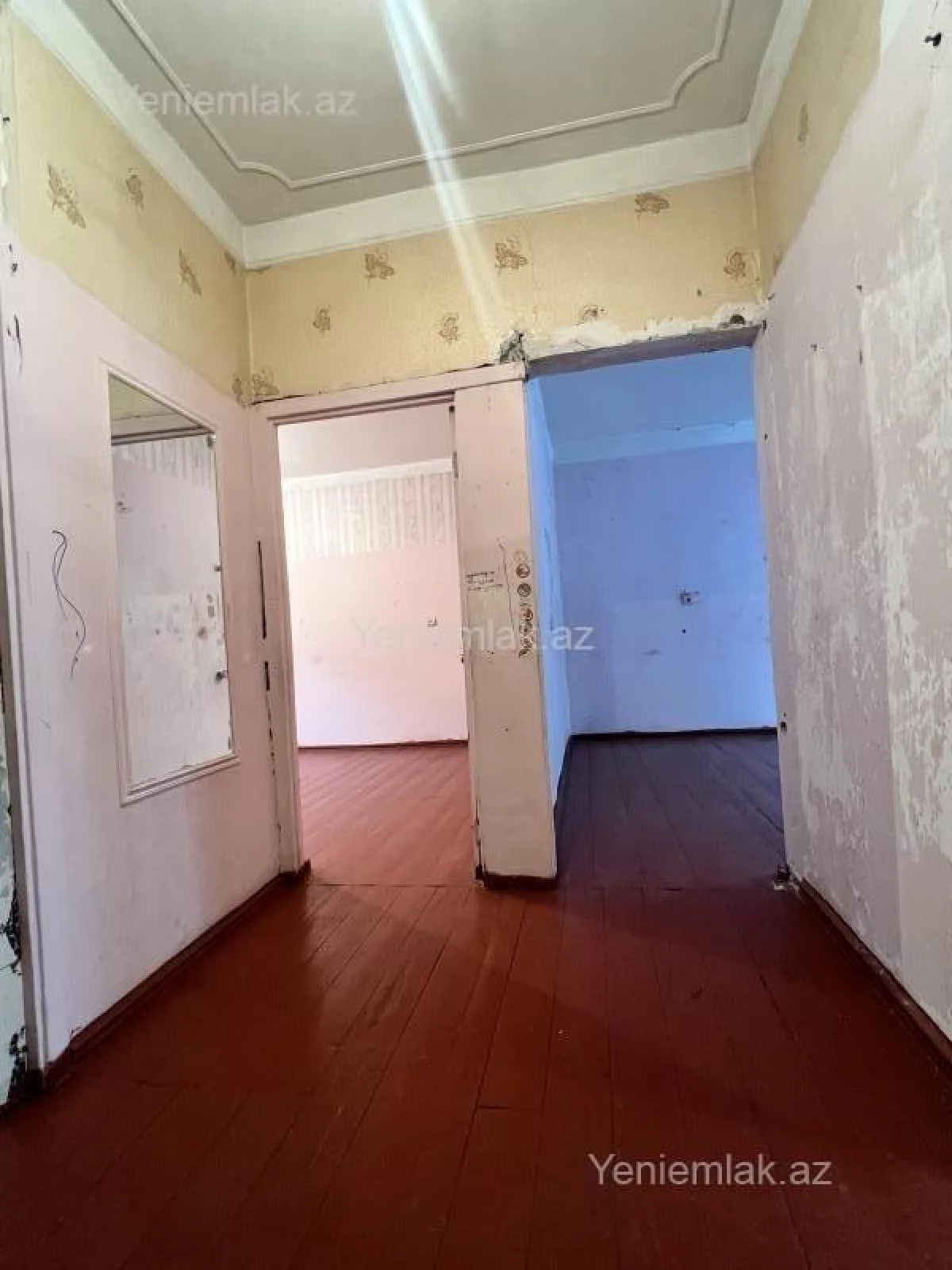 Satılır 4 otaqlı köhnə tikili 87 m²
