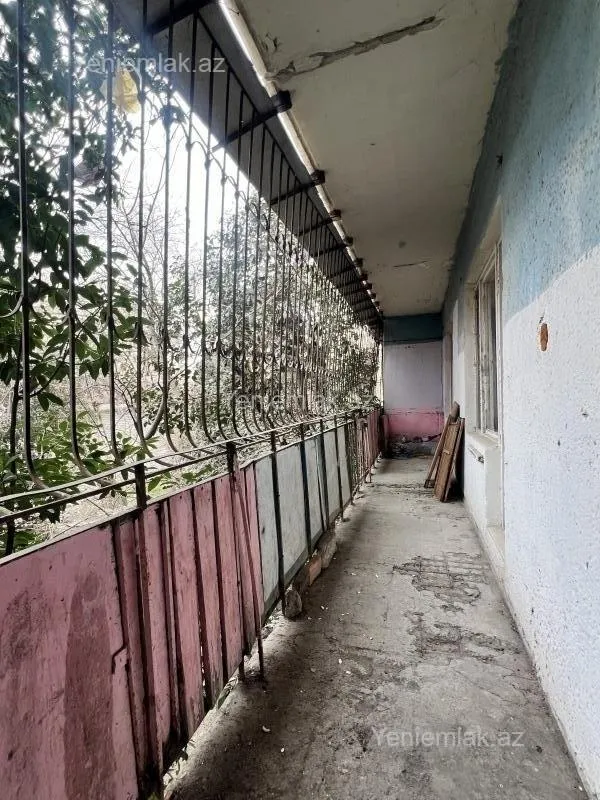 Satılır 4 otaqlı köhnə tikili 87 m²