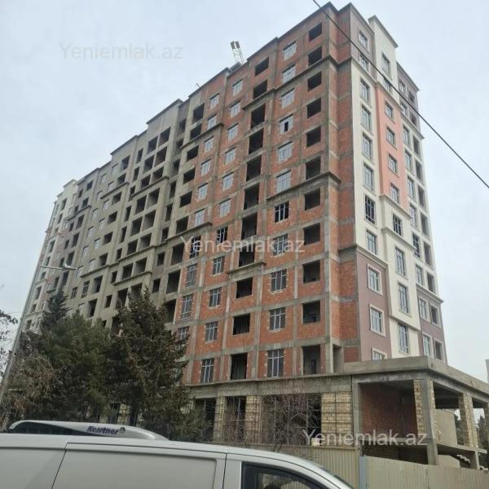 Satılır 3 otaqlı yeni tikili 100 m²