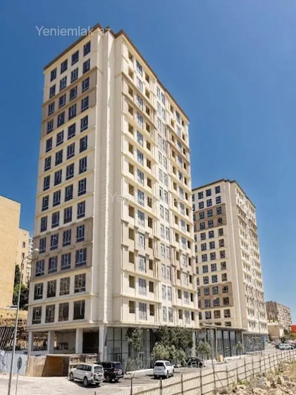 Satılır 3 otaqlı yeni tikili 80 m²