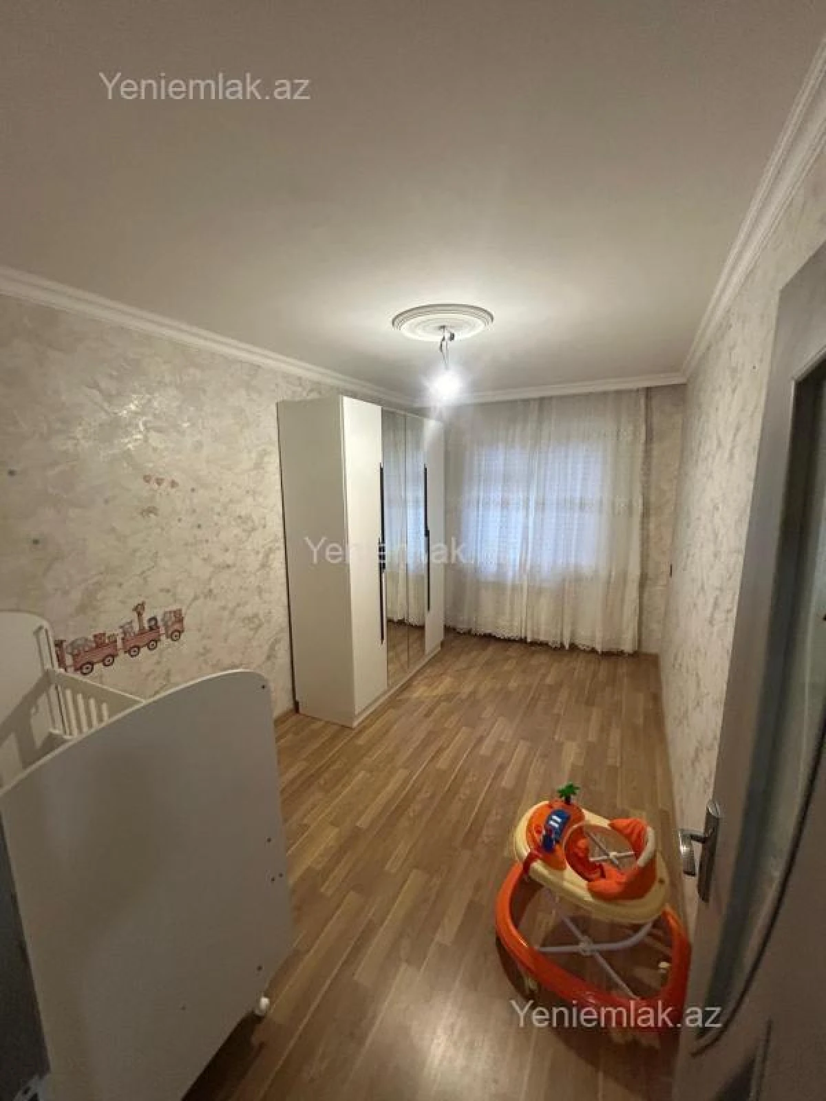 Satılır 3 otaqlı köhnə tikili 72 m²