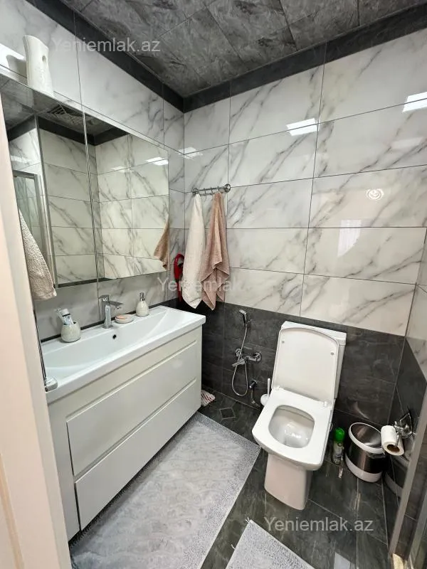 Satılır 2 otaqlı yeni tikili 70 m²