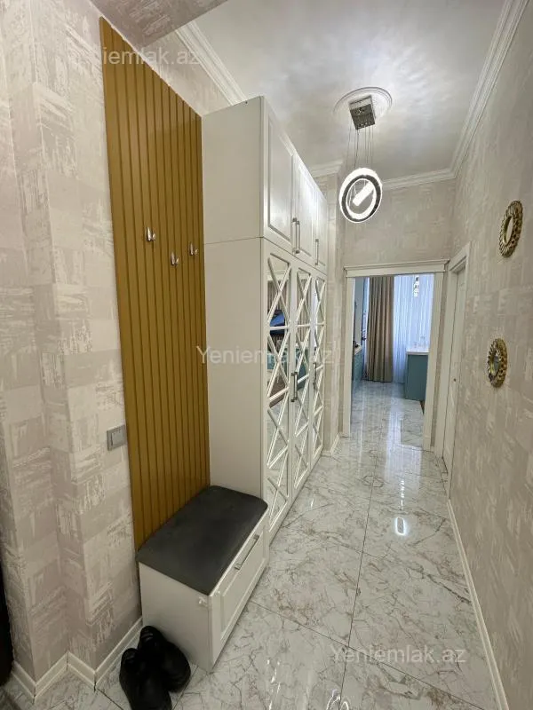 Satılır 2 otaqlı yeni tikili 70 m²