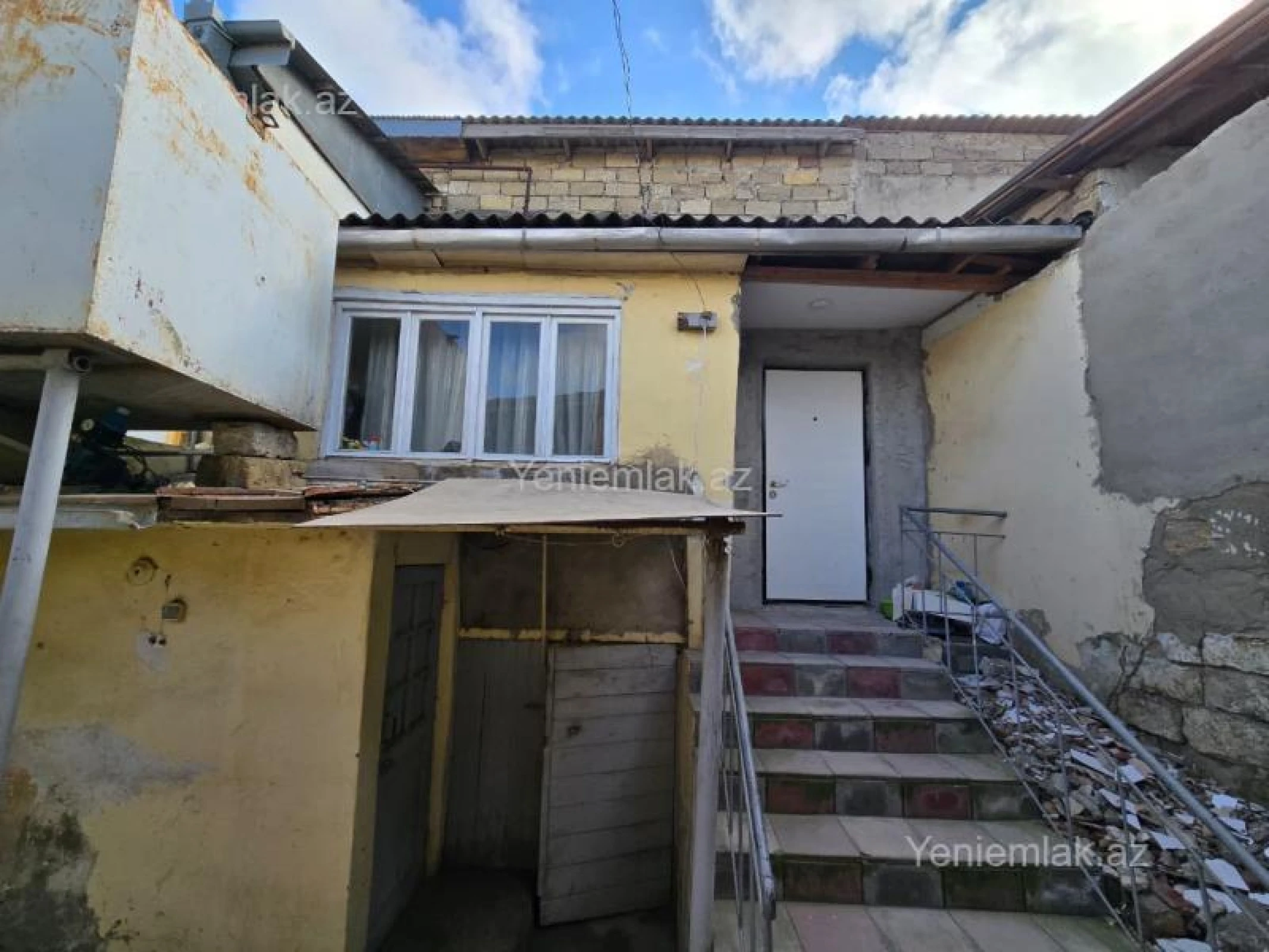 Satılır 4 otaqlı həyət evi 85 m²