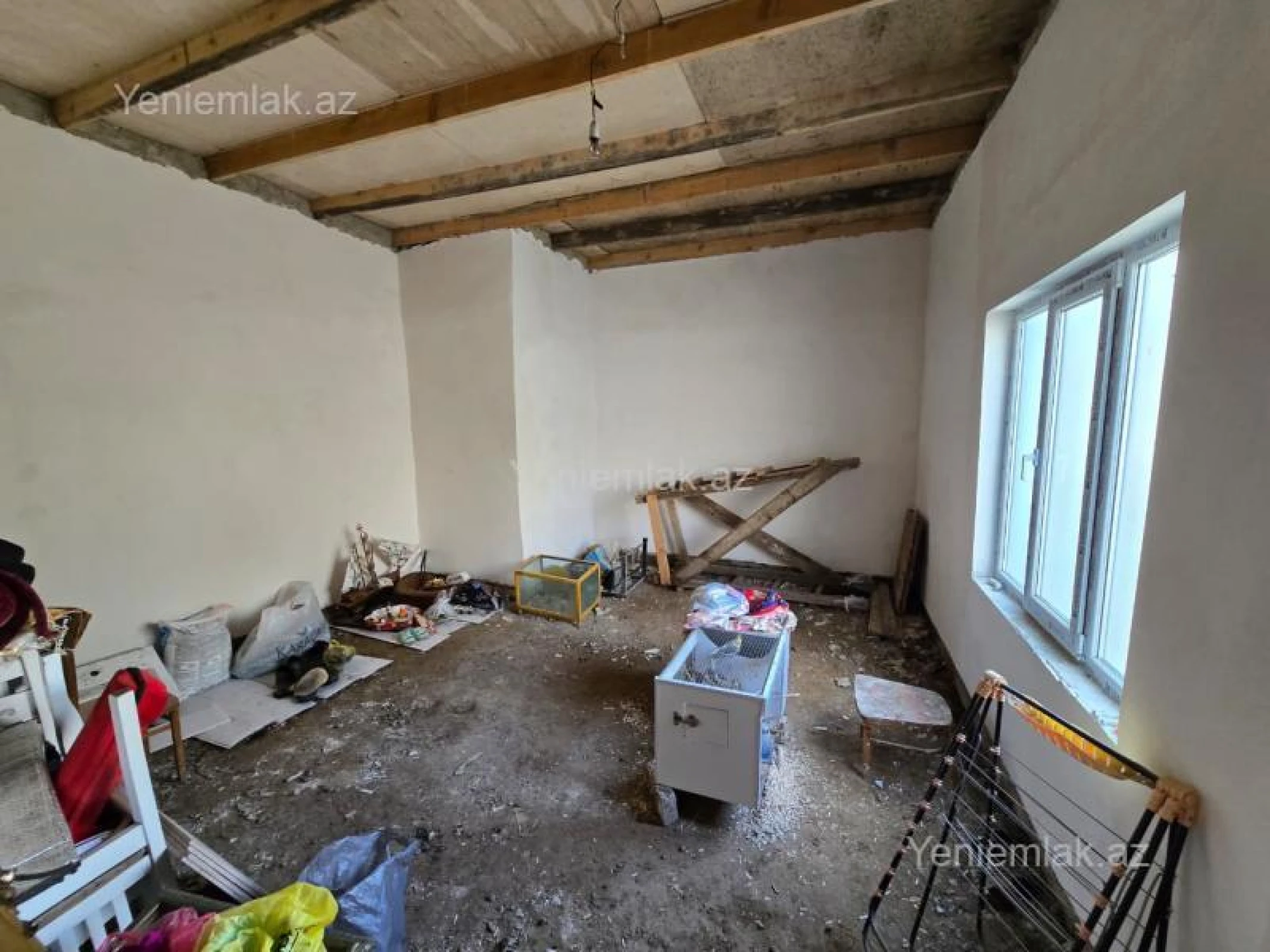 Satılır 4 otaqlı həyət evi 85 m²