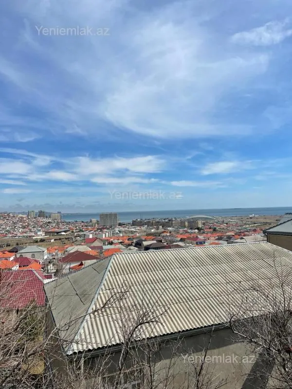 Satılır 6 otaqlı həyət evi 201 m²