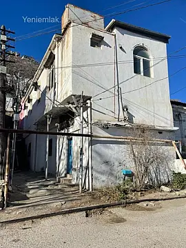 Satılır 6 otaqlı həyət evi 201 m²