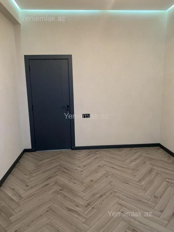 Satılır 3 otaqlı yeni tikili 130.3 m²