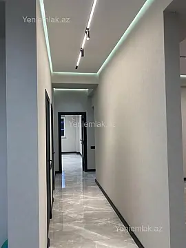 Satılır 3 otaqlı yeni tikili 130.3 m²