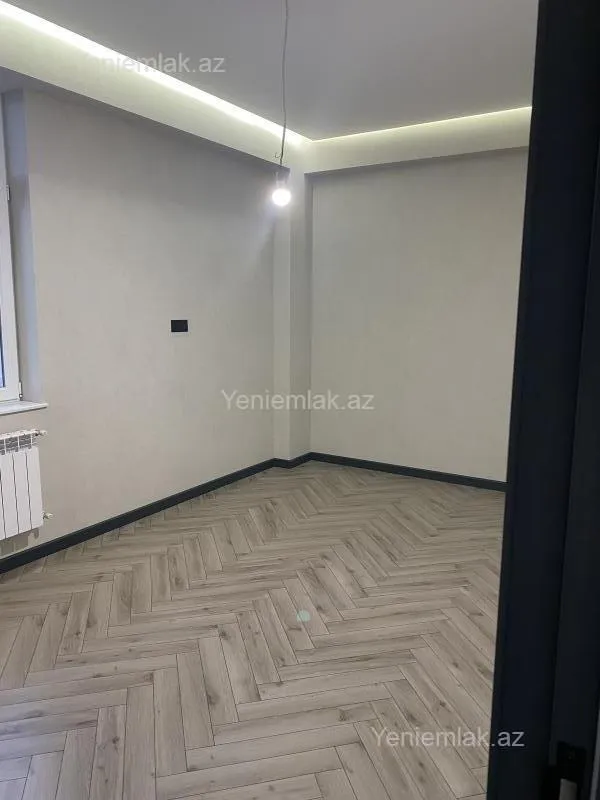 Satılır 3 otaqlı yeni tikili 130.3 m²