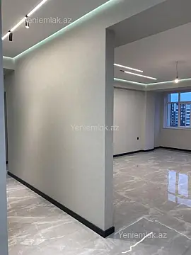 Satılır 3 otaqlı yeni tikili 130.3 m²