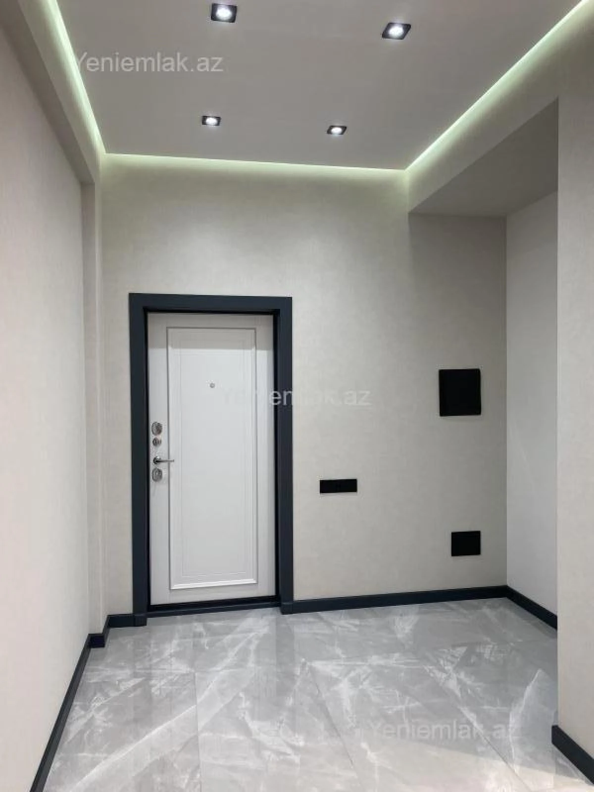 Satılır 3 otaqlı yeni tikili 130.3 m²