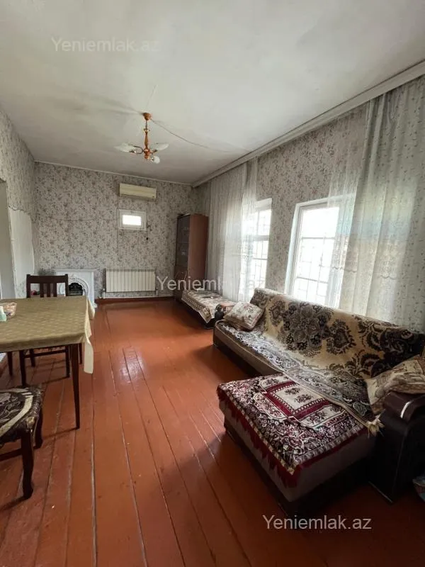 Satılır 4 otaqlı həyət evi 103 m²